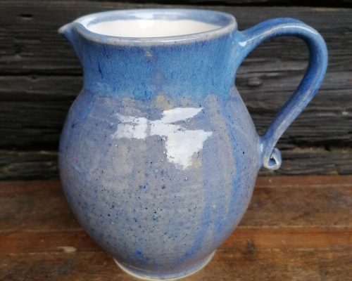 blau-weiß keramik krug